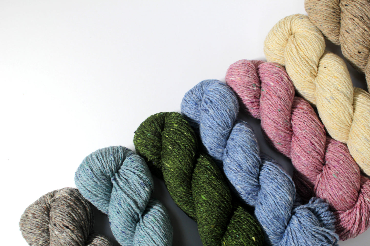 Soft Donegal Wool | Irish Knitting Wool | 100% Merino Wool | Aran Weight Yarn | Wool for Crochet | Yarn Skein | Hand Knitting Wool