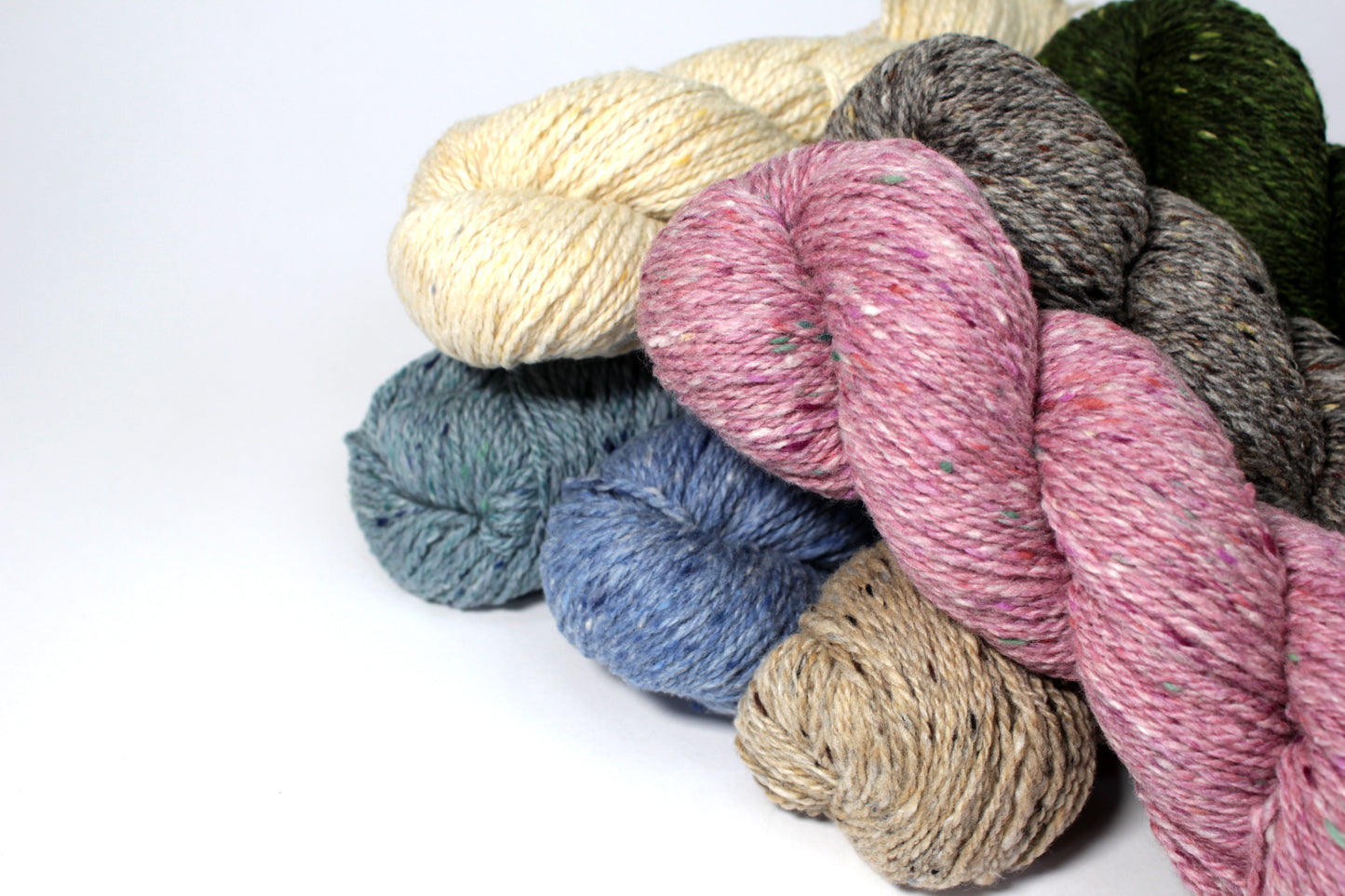 Soft Donegal Wool | Irish Knitting Wool | 100% Merino Wool | Aran Weight Yarn | Wool for Crochet | Yarn Skein | Hand Knitting Wool